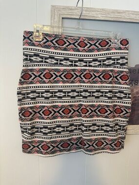 Size Large Charlotte Russe Black, White and Rust Aztec Mini Skirt
